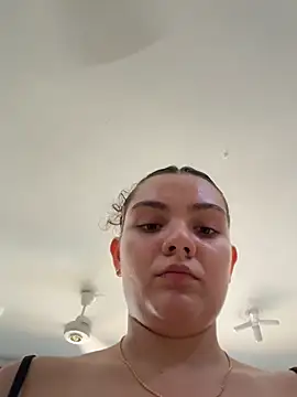 Eva_stark10 লাইভ XXX চ্যাট