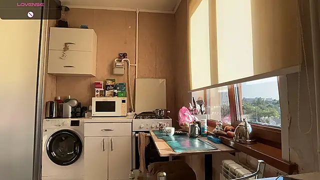 AngelJeni 现场XXX聊天