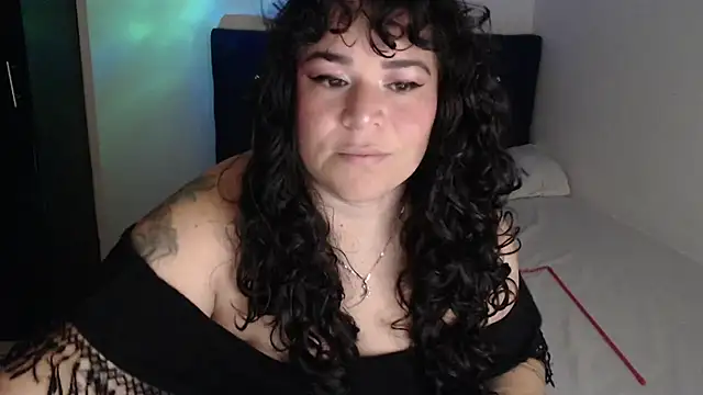 Chat +18 de ANGELIQUE_KLANE ao vivo