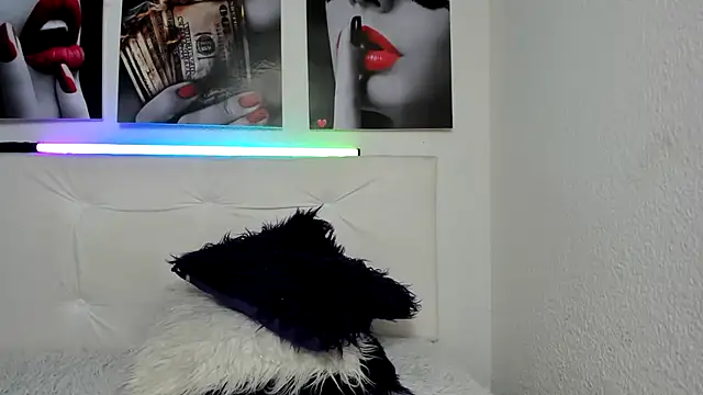 LinaBrowm's Live XXX Chat