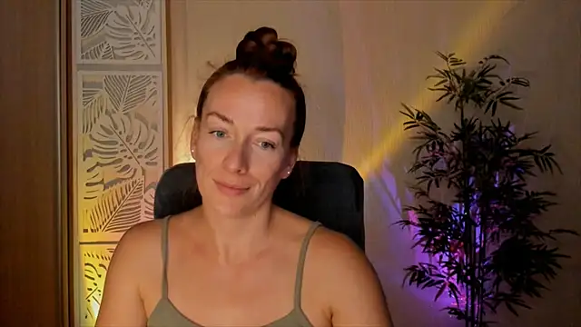 RebeccaMartinez Chat XXX in diretta