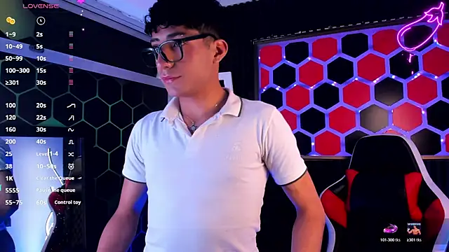 XXX chat uživo modela Adann_Star