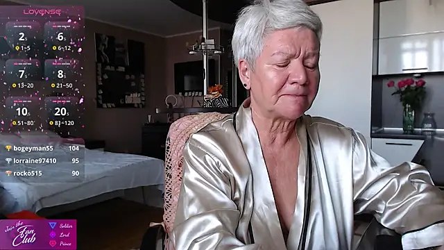 roxana_brooks: απευθείας συνομιλία ΧΧΧ