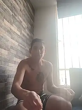 Tiger_cryad élő XXX-chatje