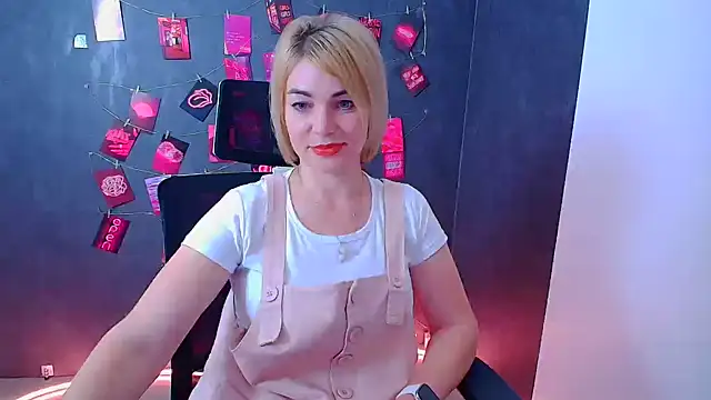 Chat XXX en directo de CuttieEmma
