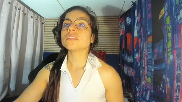 rosse_2504 Chat XXX in diretta