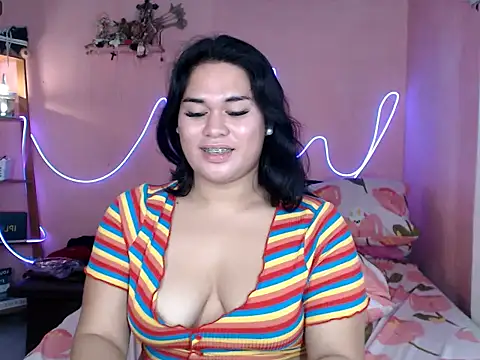 Chat XXX en directo de imTHICK_Rebbecca
