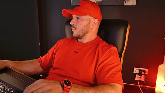 AngeloEric: απευθείας συνομιλία ΧΧΧ
