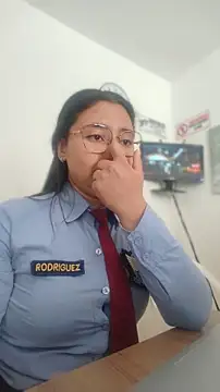 Queen_linda1 Adlı Modelin Canlı XXX Sohbeti