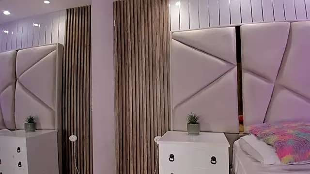 chloe_larson's Live XXX Chat
