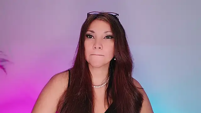 Chat XXX ao vivo de DivineLynn