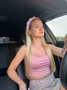 Devill_Angel_ Adlı Modelin Canlı XXX Sohbeti