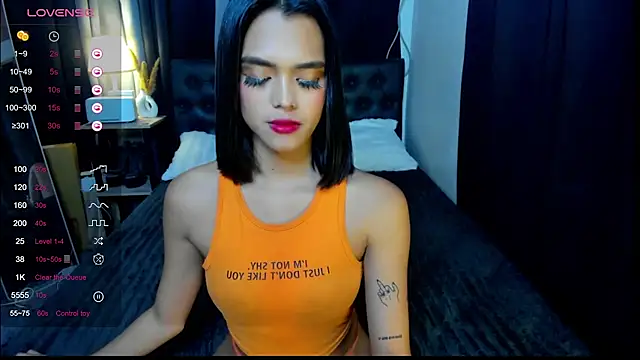 צ'אט XXX בשידור חי של bellamoonlightX
