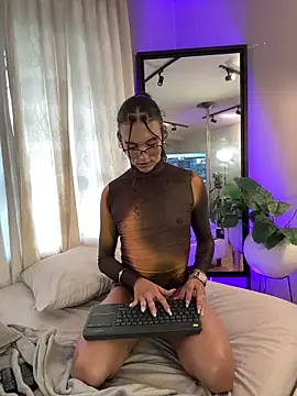 Luxa_Velvet élő XXX-chatje