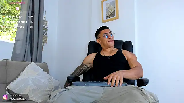 Mr_adrian Show Webcam