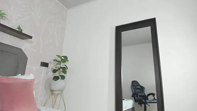 Chat +18 de dalila30x ao vivo