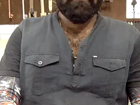 دردشة naughtydaddyy الجنسية المباشرة