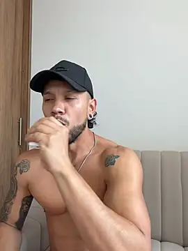 ARON_TAYLER01 Live XXX-Chat
