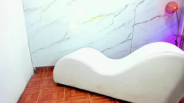 AmazingOrgasm – Naživo XXX chat