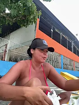 _kathaLopez_ 现场XXX聊天