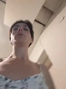 Chat +18 de Wild_Witch ao vivo