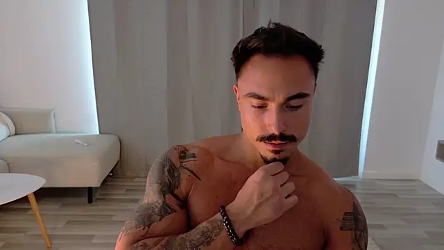 Master_Lukas Adlı Modelin Canlı XXX Sohbeti