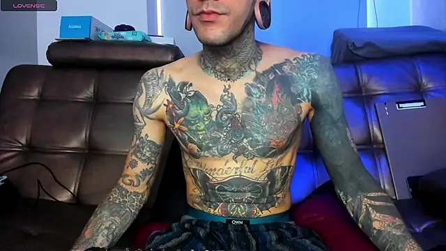 צ'אט XXX בשידור חי של jhonny__ackerman