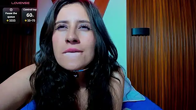 nina_daft's Live XXX Chat