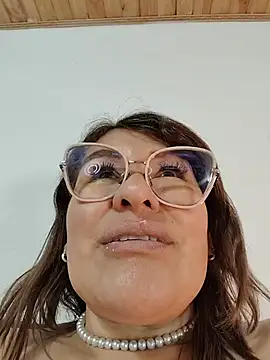 AlexxiaaMat's Live XXX Chat