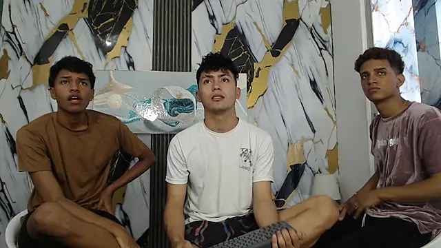 แชท XXX สดของ VERY_HOT_GUYS