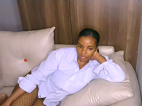 Bustycece Chat XXX live