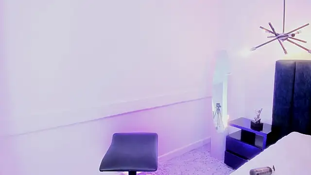 XXX chat uživo modela pucca7