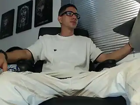 Živý XXX chat Kratoswolf