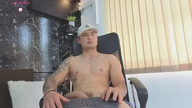 Alexander_ferre élő XXX-chatje