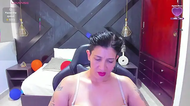 mistress_flame's Live XXX Chat