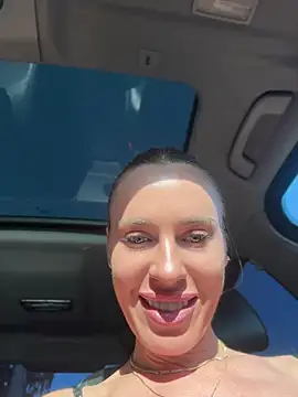 _JessyRey_ XXX чат на живо