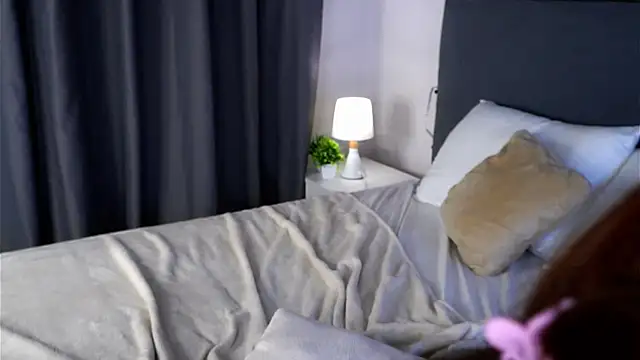 Chatroom XXX en direct de NelleMihalko