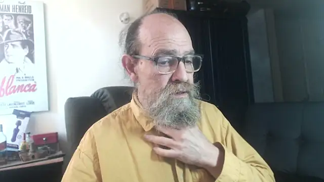 Uncle_Hottie Live XXX-Chat