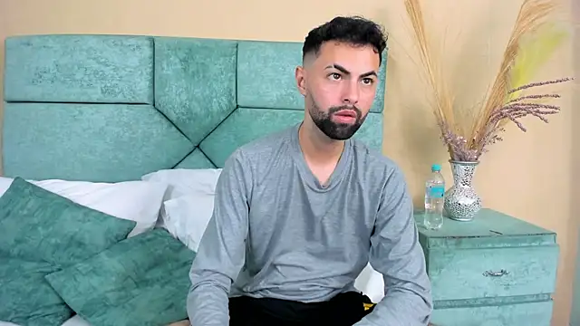 AndrewCrooss Live XXX Chat