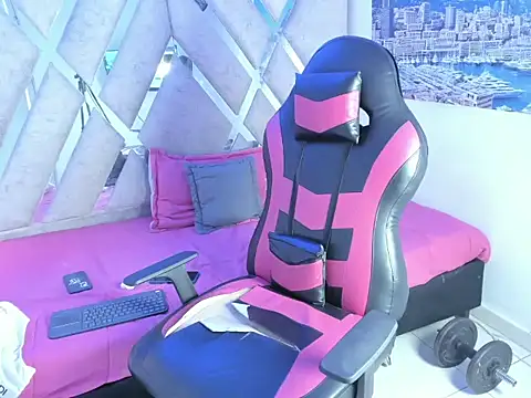 iron_king7n Live XXX chat