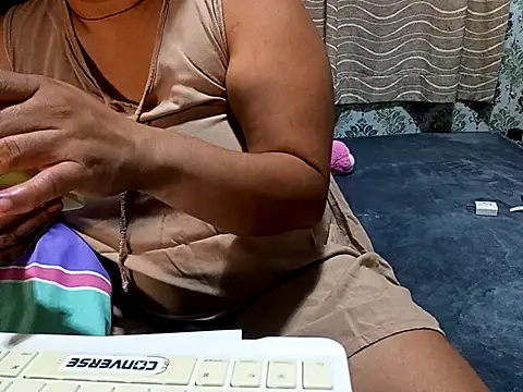 Онлайн чат XXX Chloe_HotandSpicy22