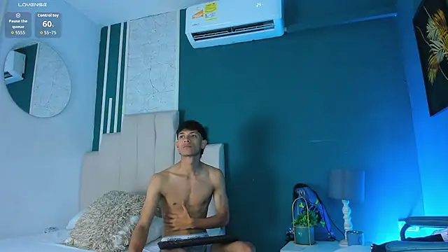 צ'אט XXX בשידור חי של Im_Kael_