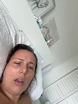 הופעת וובקאם של bellag825