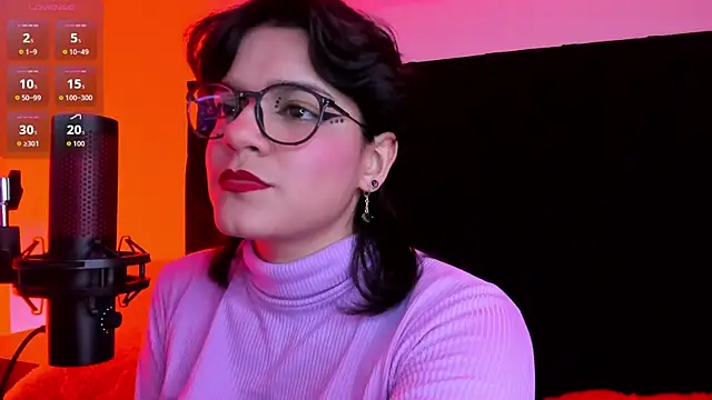 Chat XXX en directo de Valeriekay__