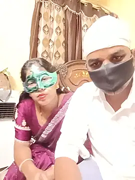 Indiansexycouple1's Live XXX Chat