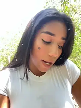 دردشة SaryJonex الجنسية المباشرة