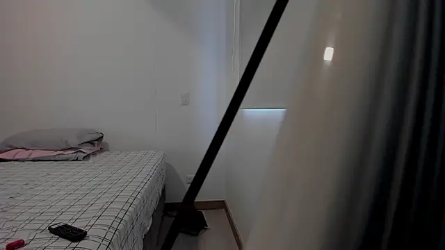Chat +18 de NatyCortes ao vivo