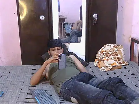 HotXKrish's Live XXX Chat