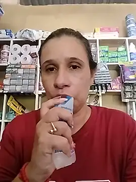 Chatroom XXX en direct de MIA-LARIOS