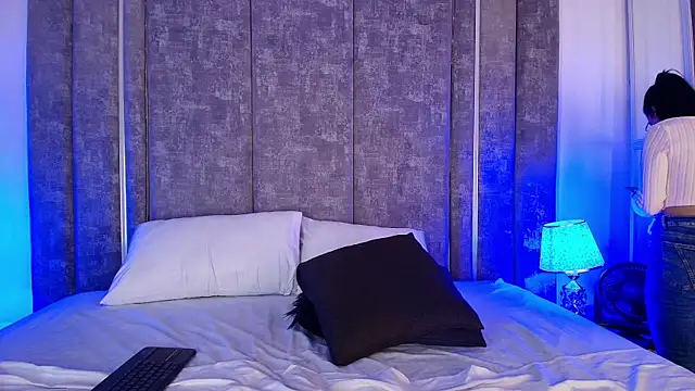 Susa1userma_ Chat XXX in diretta